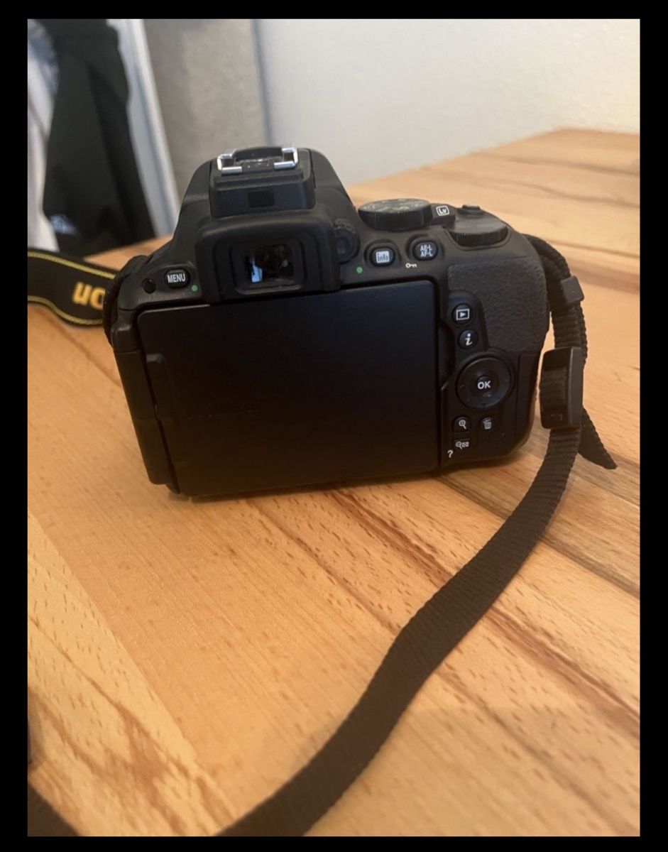 Nikon Fotocamera: Nikon D5500 Spiegelreflexkamera – Usato da Langenthal venduto da sunshine_159 2