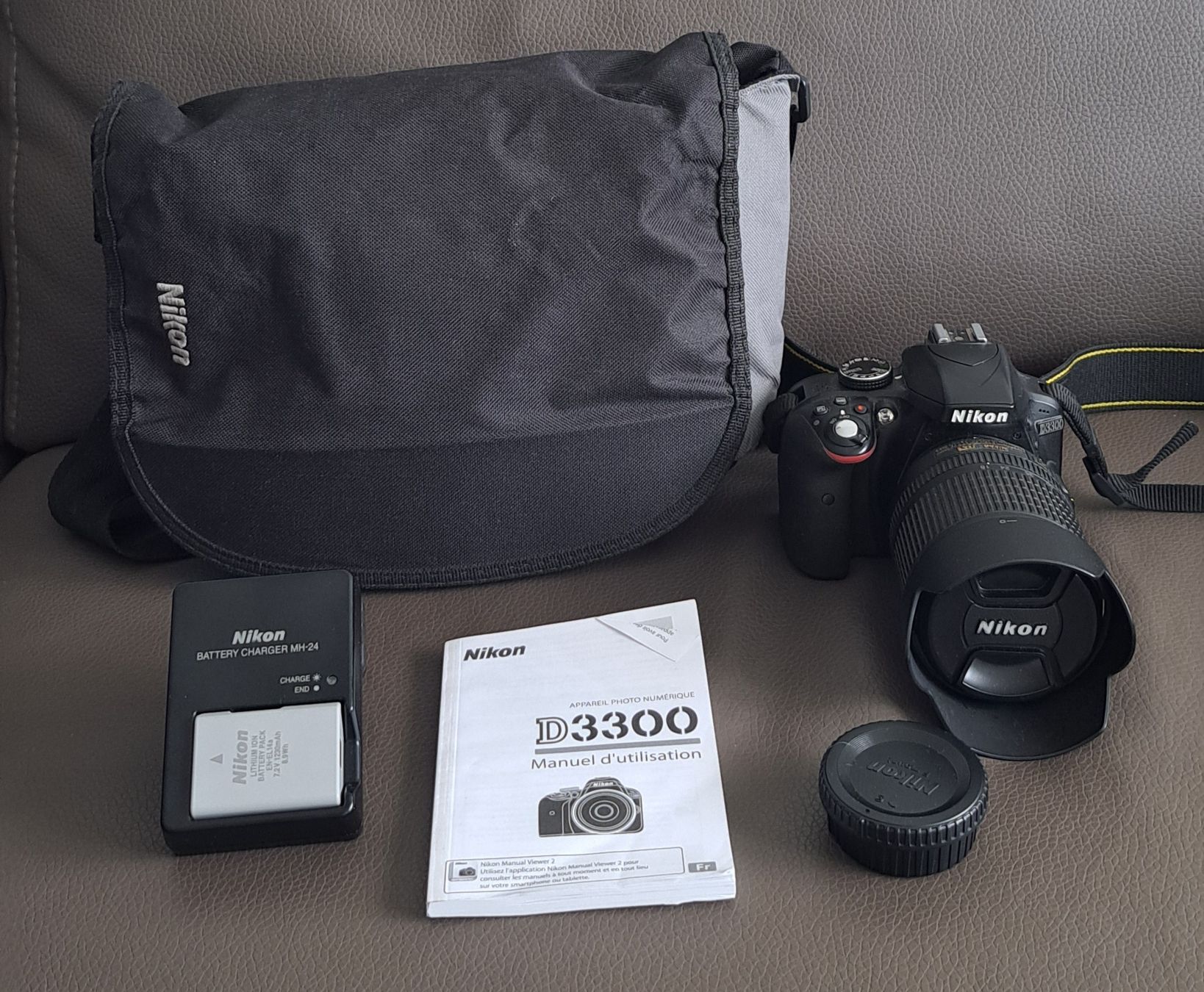 Nikon Fotocamera: Nikon Digital Kamera D3300 mit Zubehör – Usato da Biel/Bienne venduto da Sasha4u