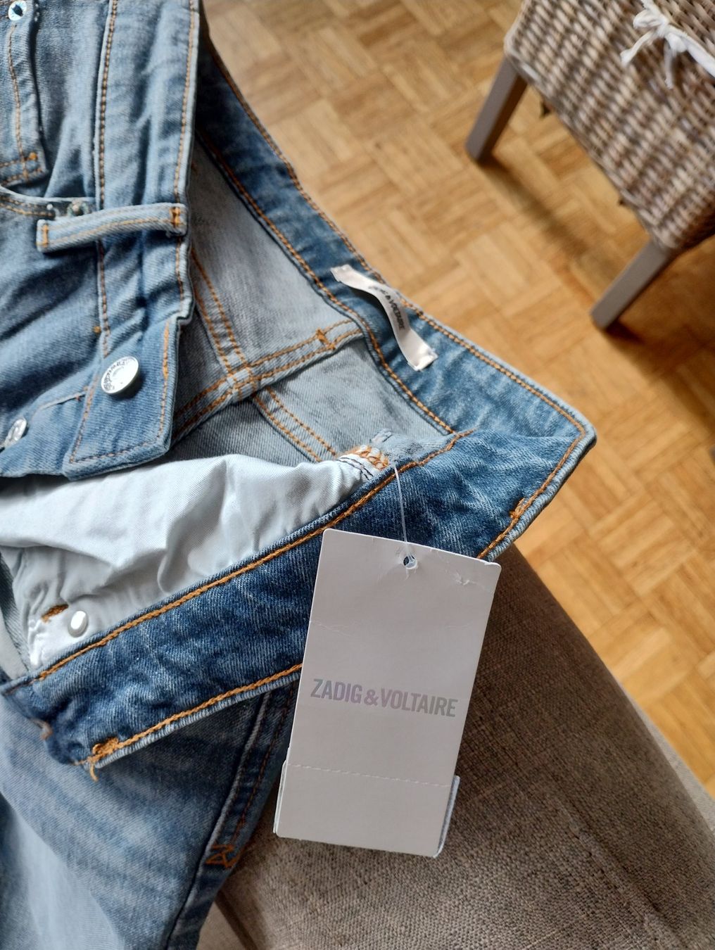 Zadig & Voltaire Jeans: ZADIG & VOLTAIRE – Nuovo e nell'imballaggio originale da Massagno venduto da cor_8nxp 4