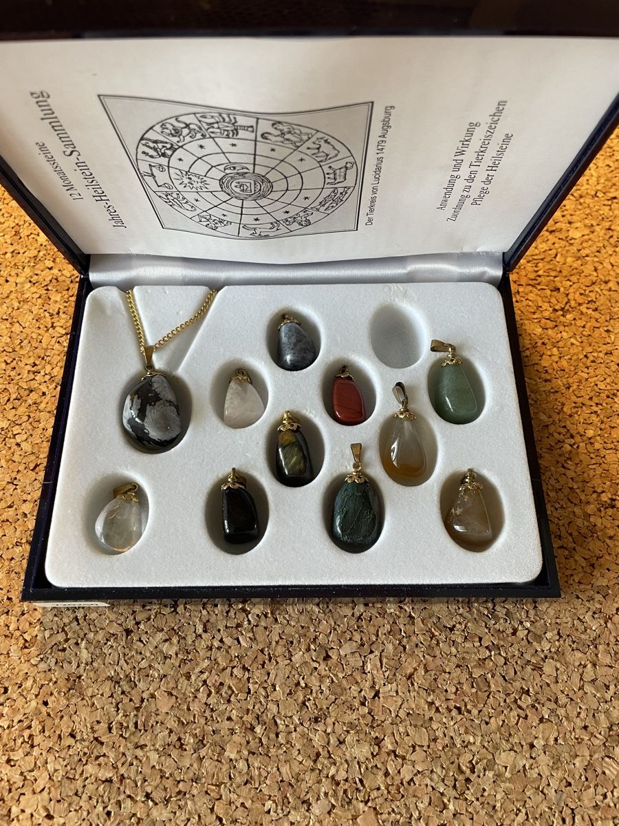 Minerali & Pietre curative: Jahresheilsteine – Difettoso da Thun venduto da Pesche555 1