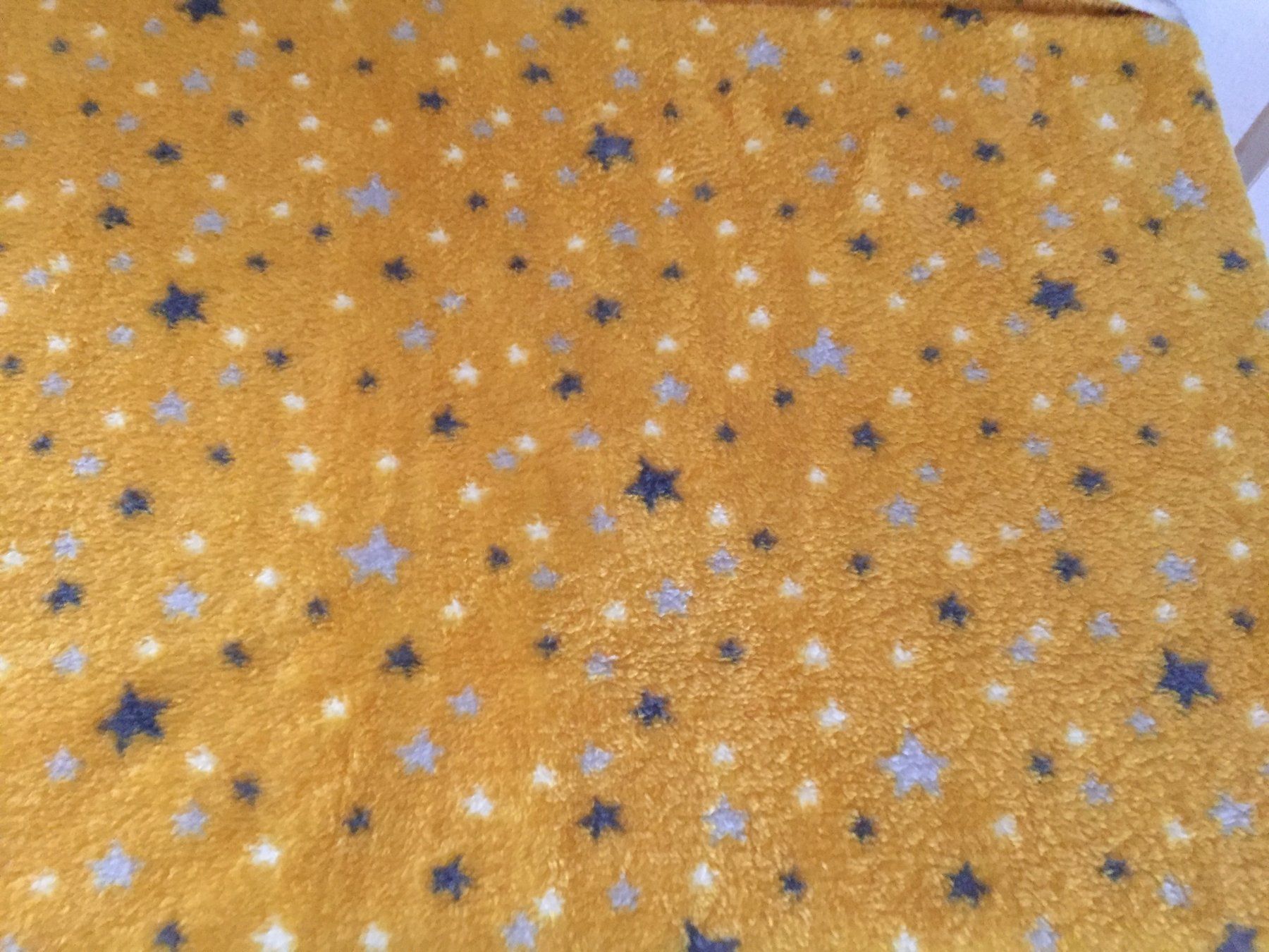 Tessuti: Stoffreste Fleece Kinder – Usato da Lützelflüh-Goldb venduto da Fresu8 2