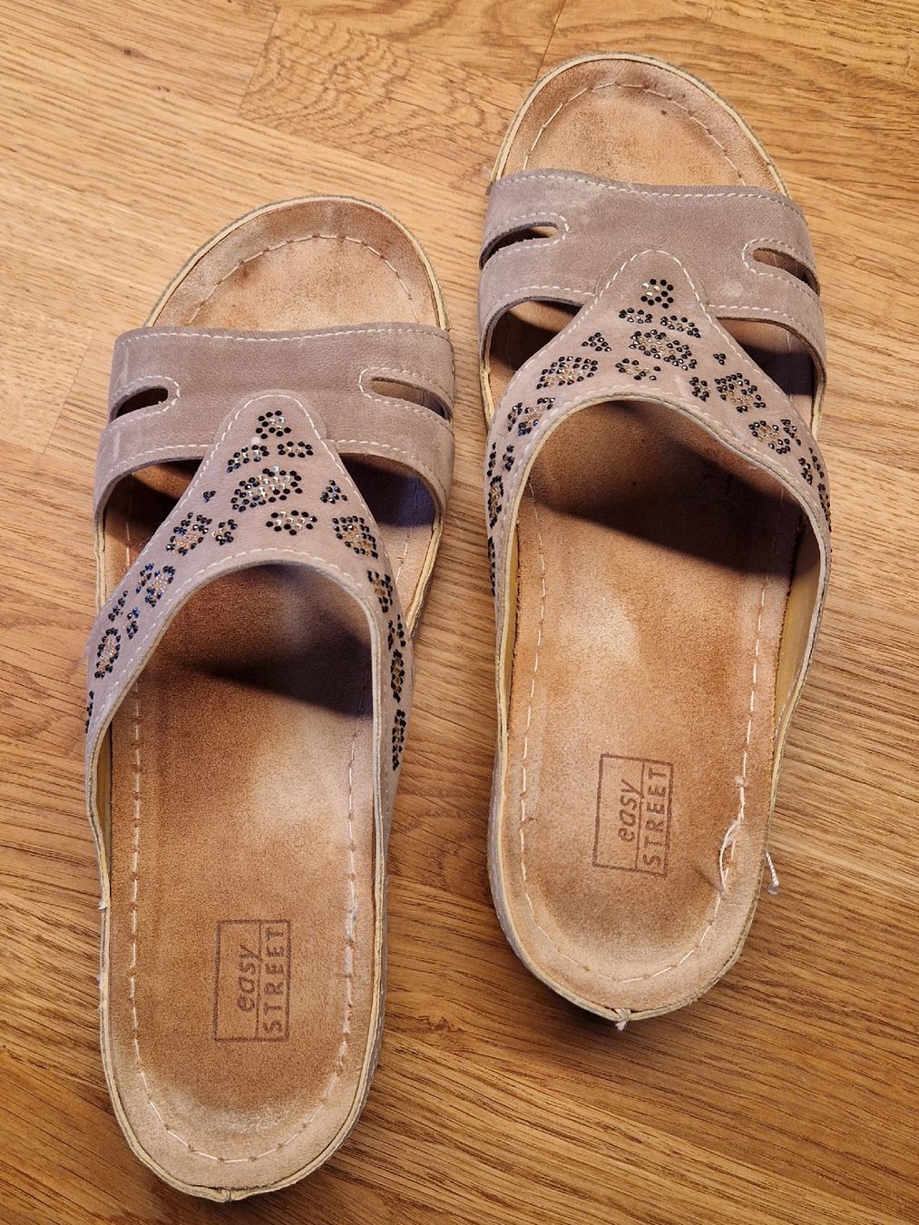 Scarpe da donna: Hausschuh Easy Street, 41  – Usato da Kulmerau venduto da Doene7 1