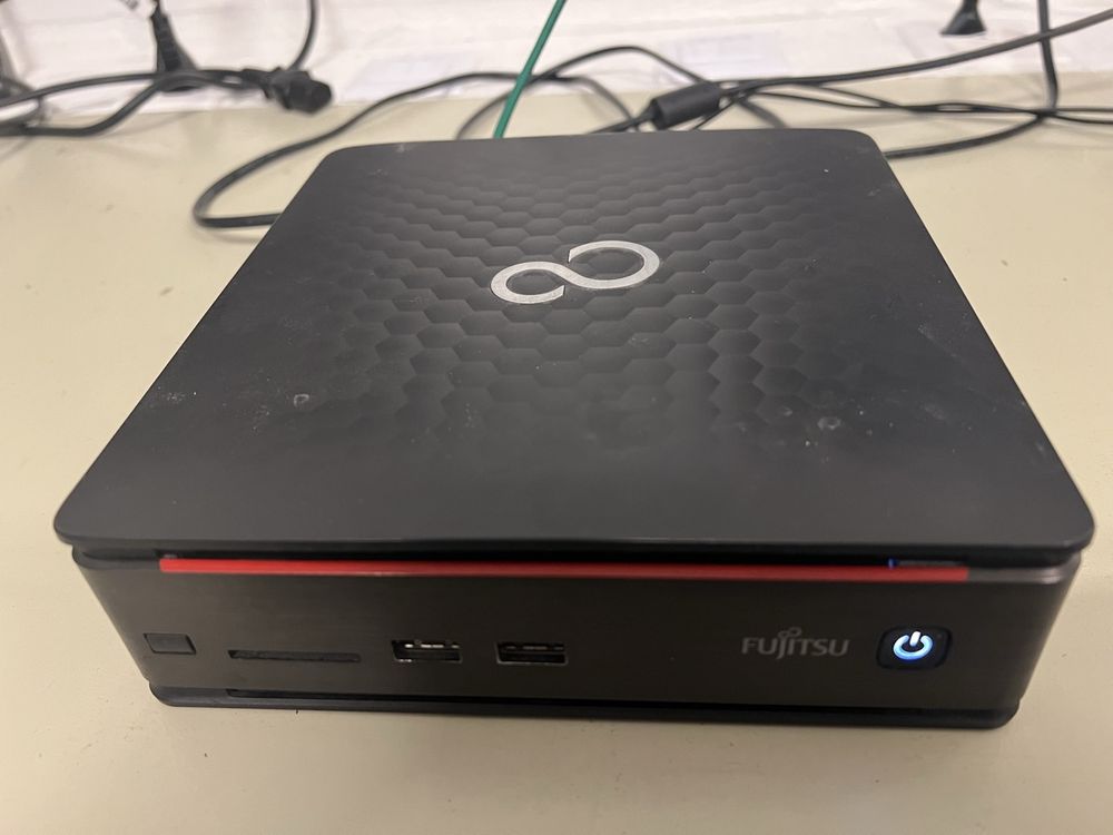 PC Fujitsu Esprimo Q920 i7 8Go RAM 512GB SSD Win Pro (Gebraucht) in ...