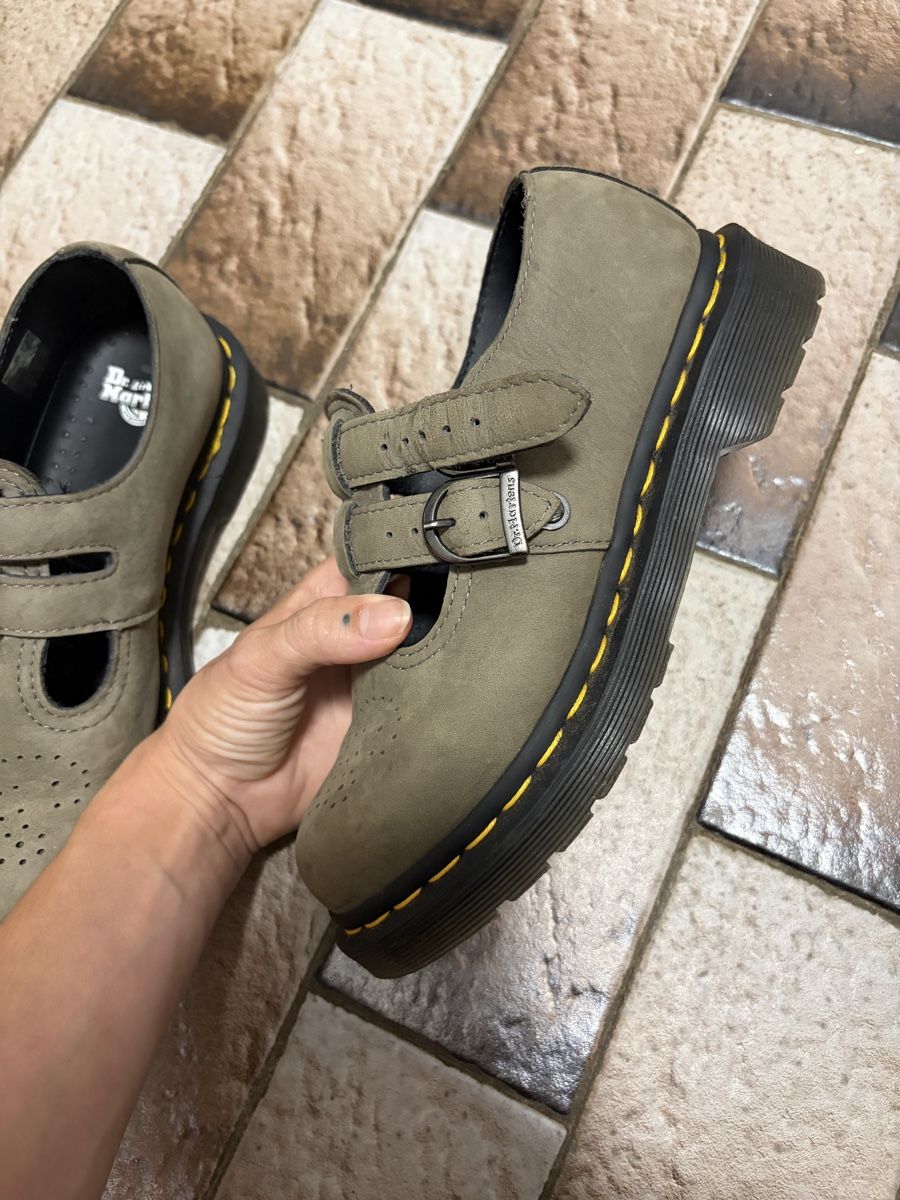 Dr. Martens Scarpe da donna: Dr. Martens n.36 – Usato da Muzzano venduto da lod_vw2v
