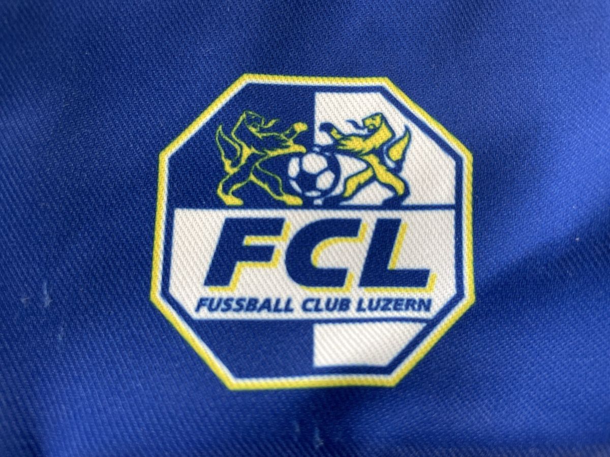 Sonstige Jungenkleidung: FC Luzern Baseballcap und FCL Bag – Gebraucht aus Zürich von piervier4 9