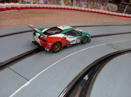 Ferrari 488 GT3 mit Tuning Carrera Digital 132