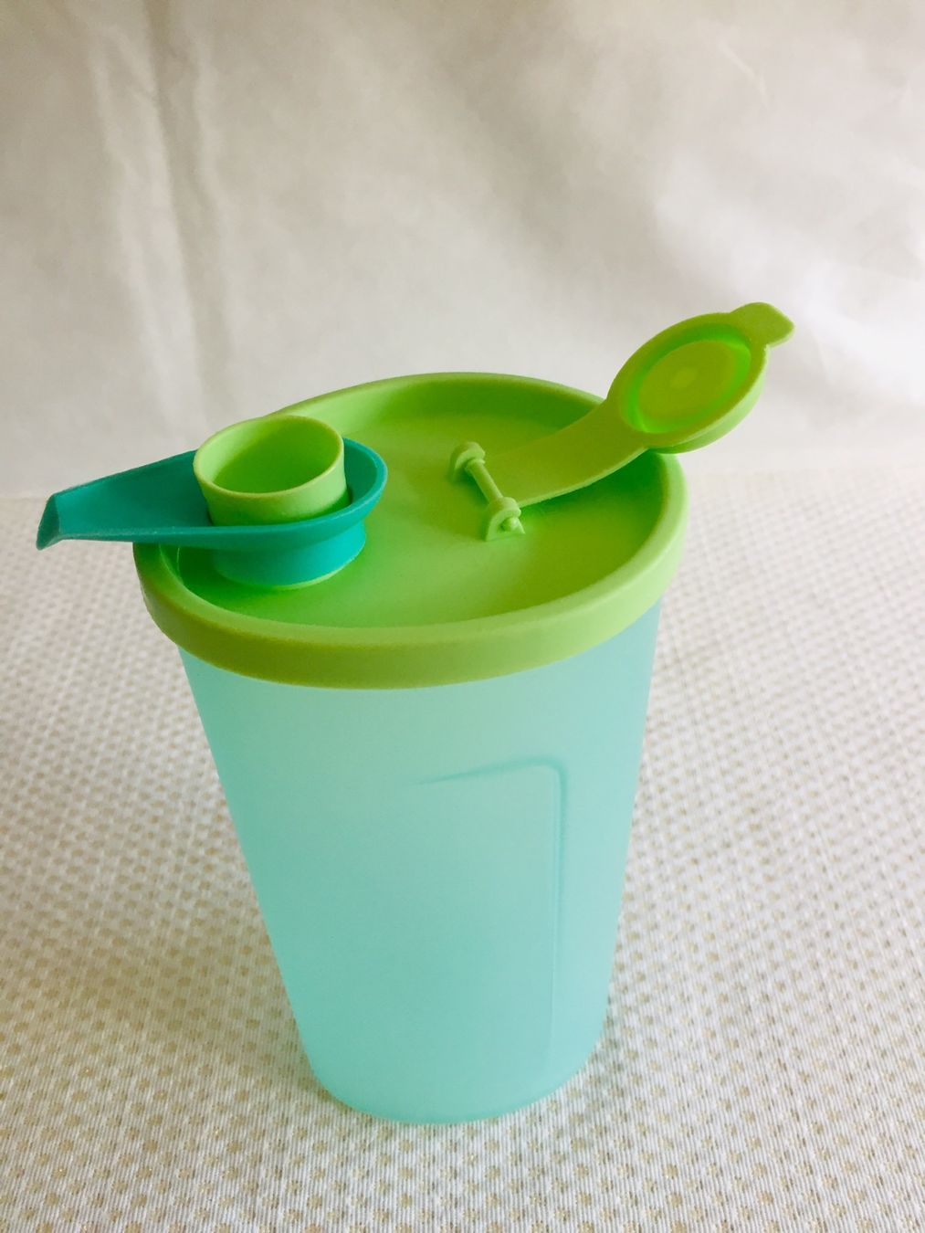 Tupperware Contenitori & Simili: Tupperware - récipient – Usato da Sion venduto da accroshoes 2