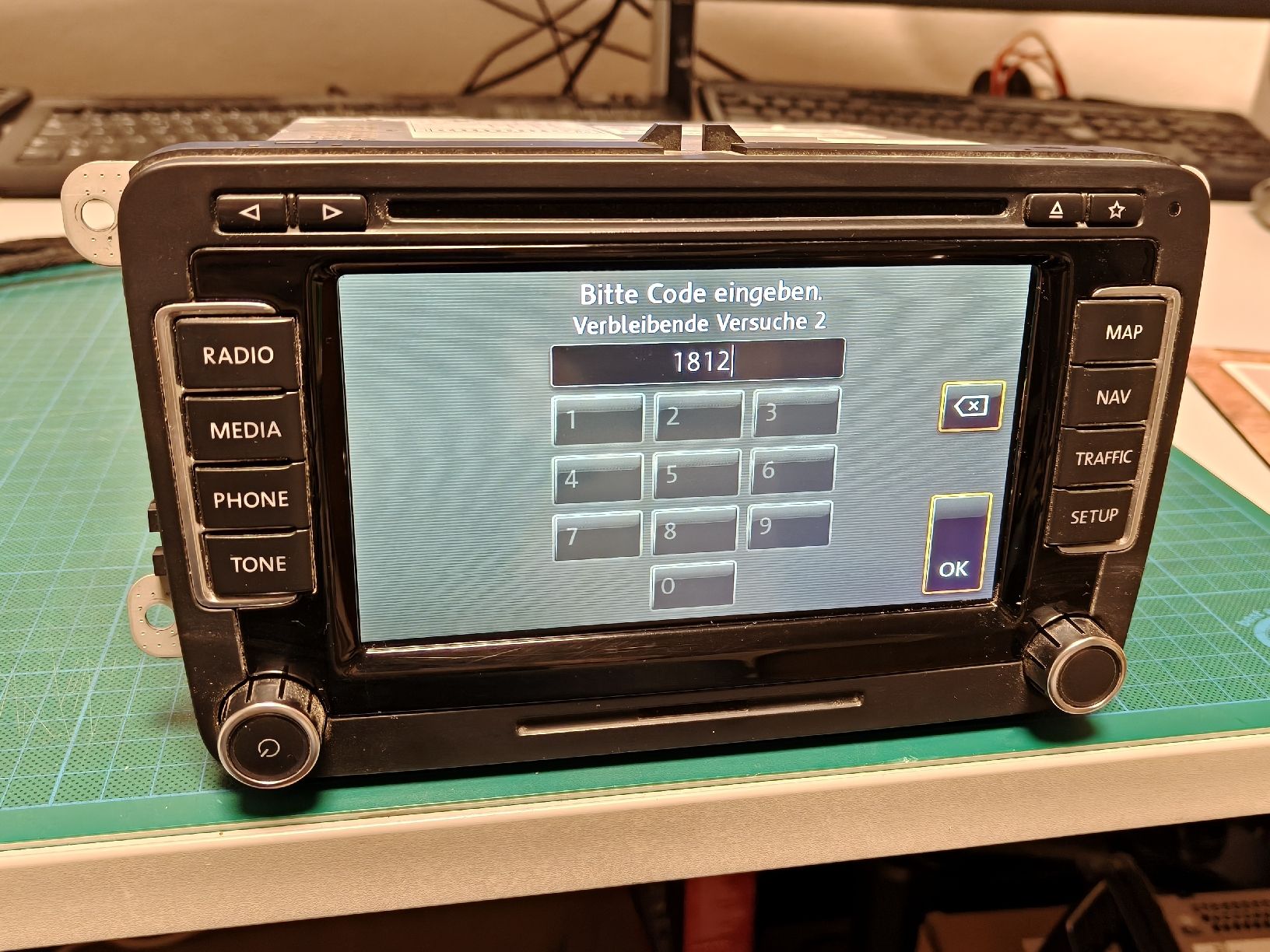Navigationsgeräte: VW Navigation RNS510   7F0 035 680 – Gebraucht aus Niederuzwil von Byte0Bit1 1