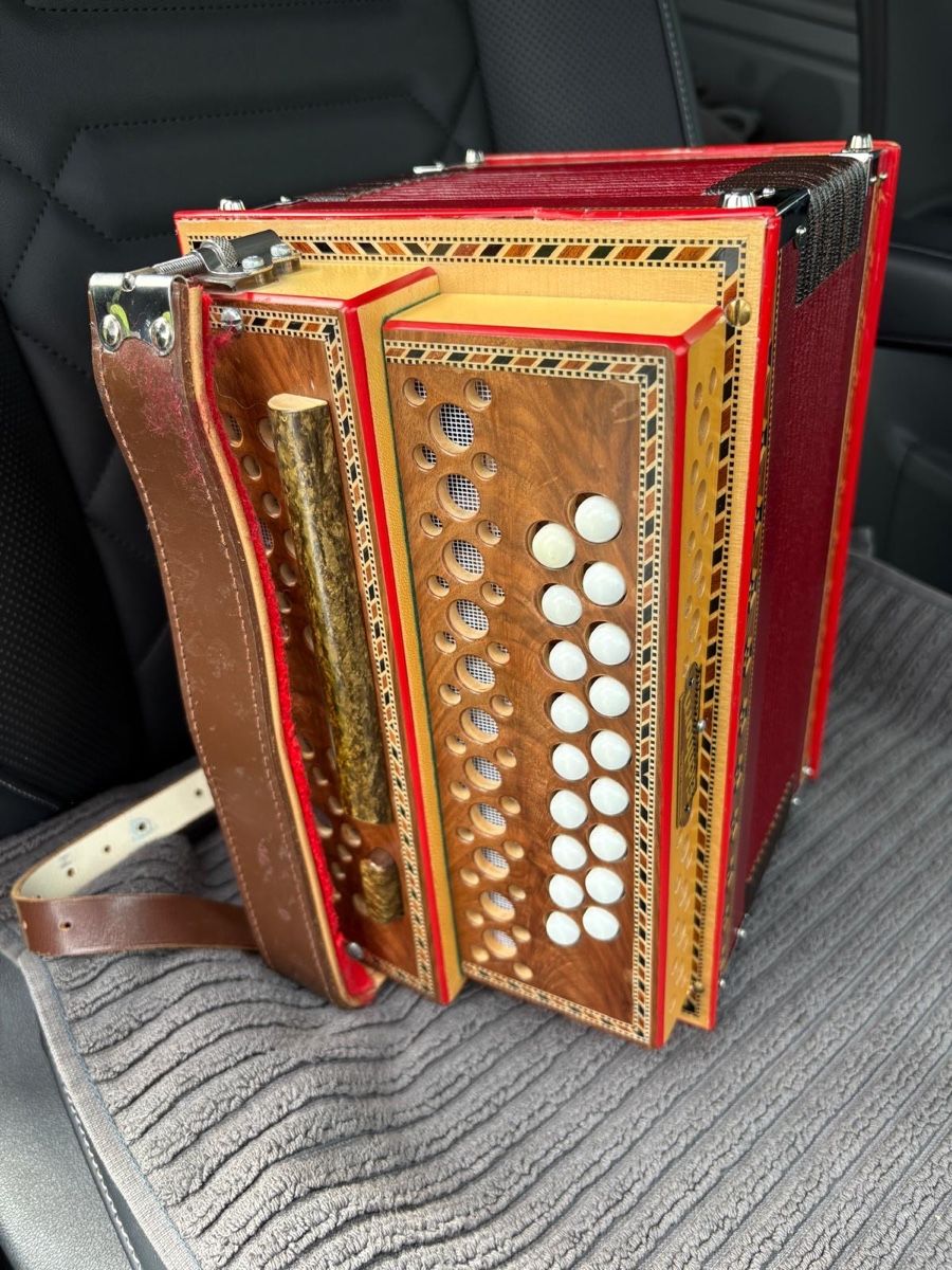 Eichhorn Strumenti musicali: Schwyzerörgeli EICHHORN – Usato da Domdidier venduto da HA92 5