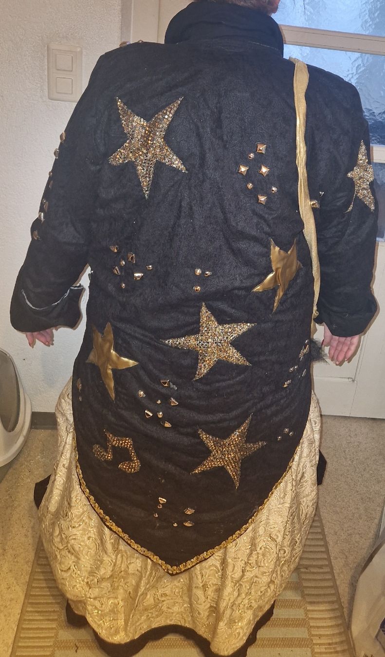 Costumi: Schönes Fasnachtskostüm – Usato da Möhlin venduto da Lyhme94 1