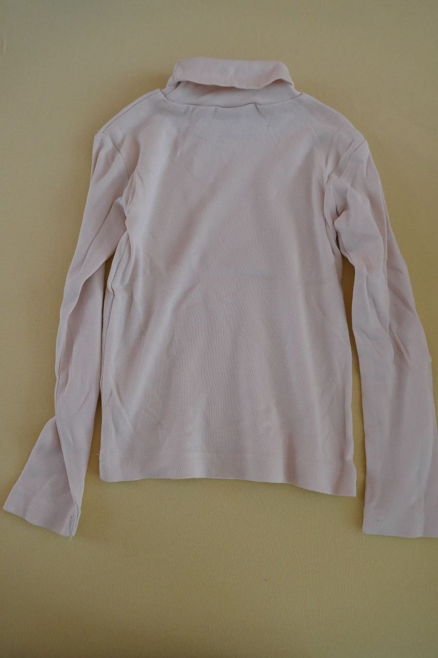 T-Shirts: Langarm T-Shirt mit Rollkragen, Gr. 110 – Gebraucht aus Horgen von Feli39 1