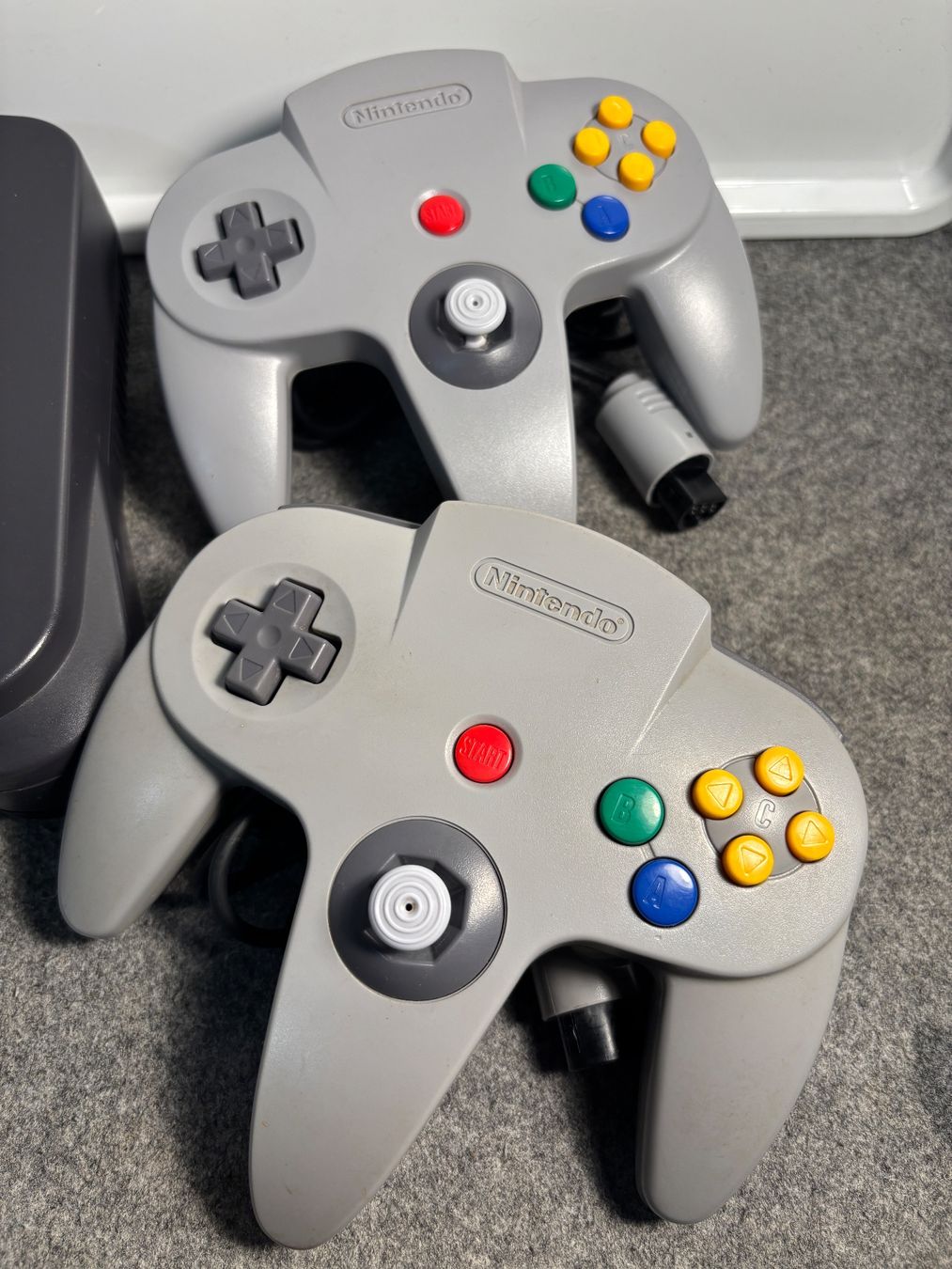 Nintendo Console: N64 Konsole + 2x Controller + Mario Kart – Usato da Mollis venduto da GamingCorner 4