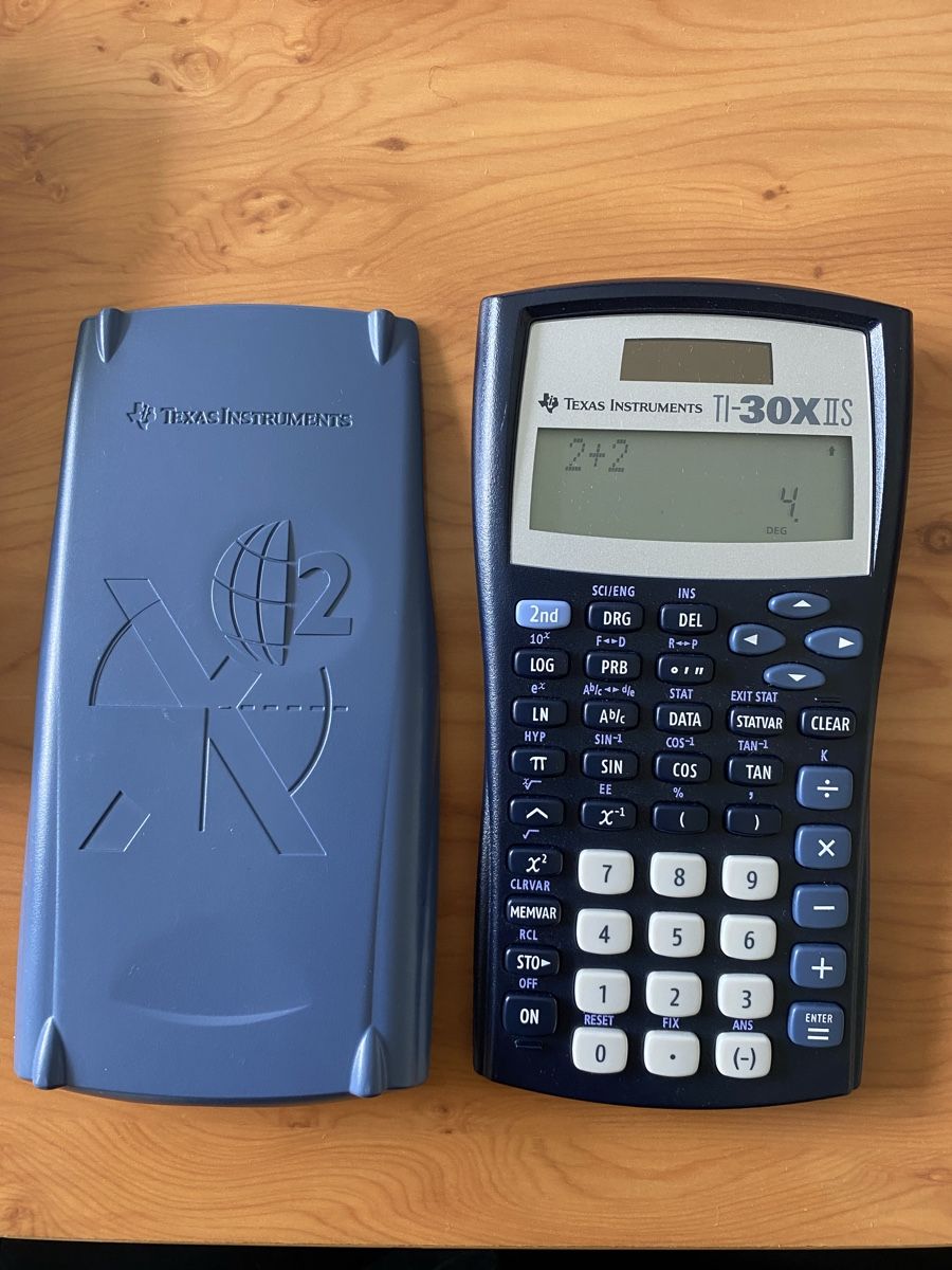 Texas Instruments Calcolatrici tascabili: Texas Instrument Calculator - TI-30X IIS – Usato da Zürich venduto da zoe_9fnt