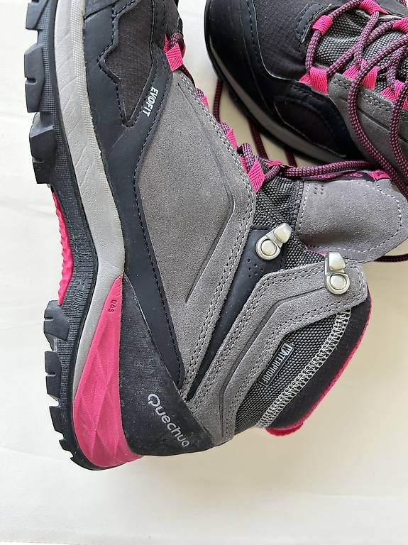 Chaussures femmes: Wanderschuhe Gr 40 – D'occasion à Biel/Bienne par fam_qjh6 1