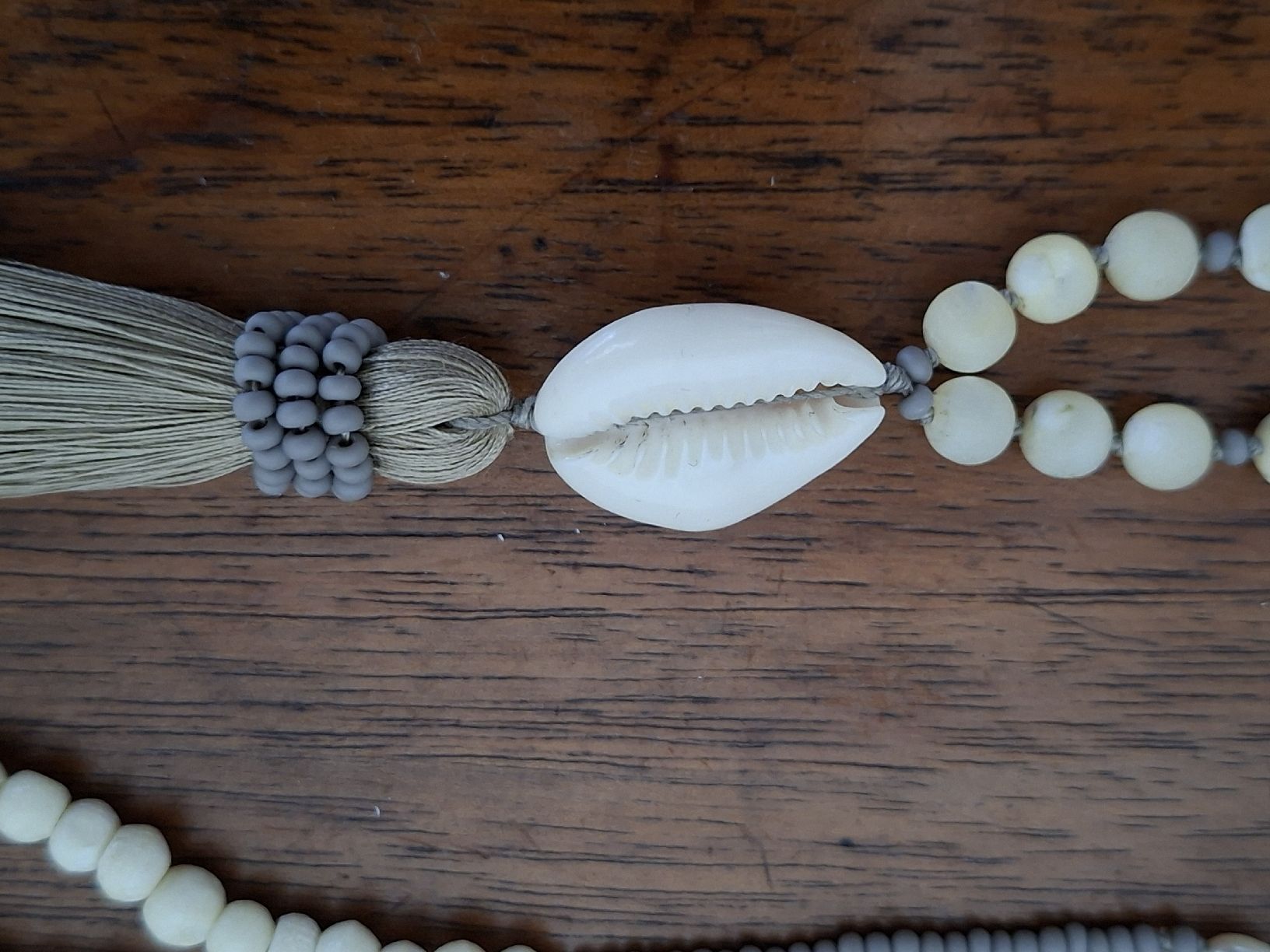 Catenine: Muschelkette Mala Kauri Perlen Perlmutt – Nuovo (secondo la descrizione) da Remetschwil venduto da littleredboots 1