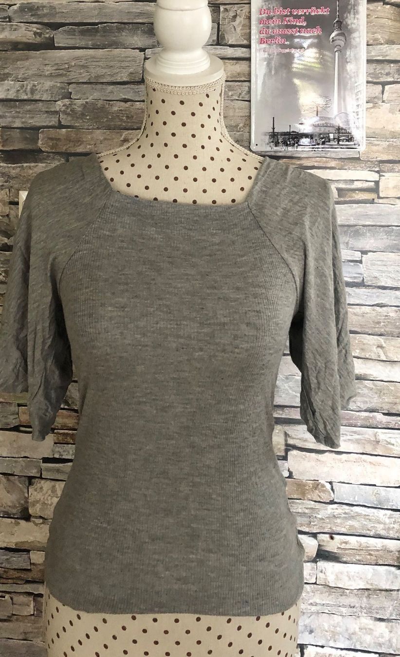 Top: Shirt Grau Gr. S – Usato da Wettingen venduto da Hasta80