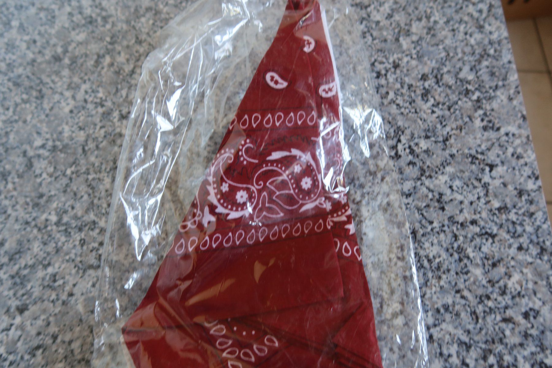 Foulard & Sciarpe: 2 Padana -Tücher – Nuovo (secondo la descrizione) da Täuffelen venduto da Cindybussy