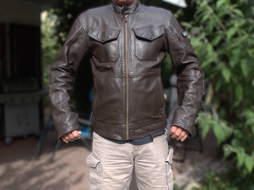 Jacken: Ducati Scrambler Sebring Lederjacke Alpinestars Gr. 50 – Gebraucht aus Zofingen von pak003
