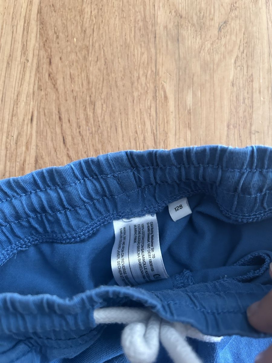 Hosen: Shorts 128 – Gebraucht aus Frauenfeld von manuburg 3