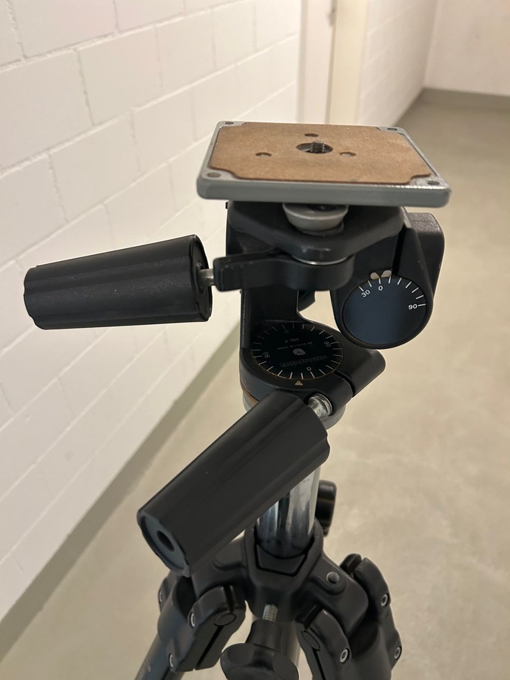 Treppiedi & Teste: Manfrotto Profi Stativ 161B – Usato da Winterthur venduto da noldi-s 3