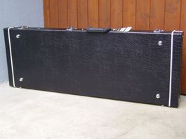 Koffer für Elektro-Bass-Gitarre