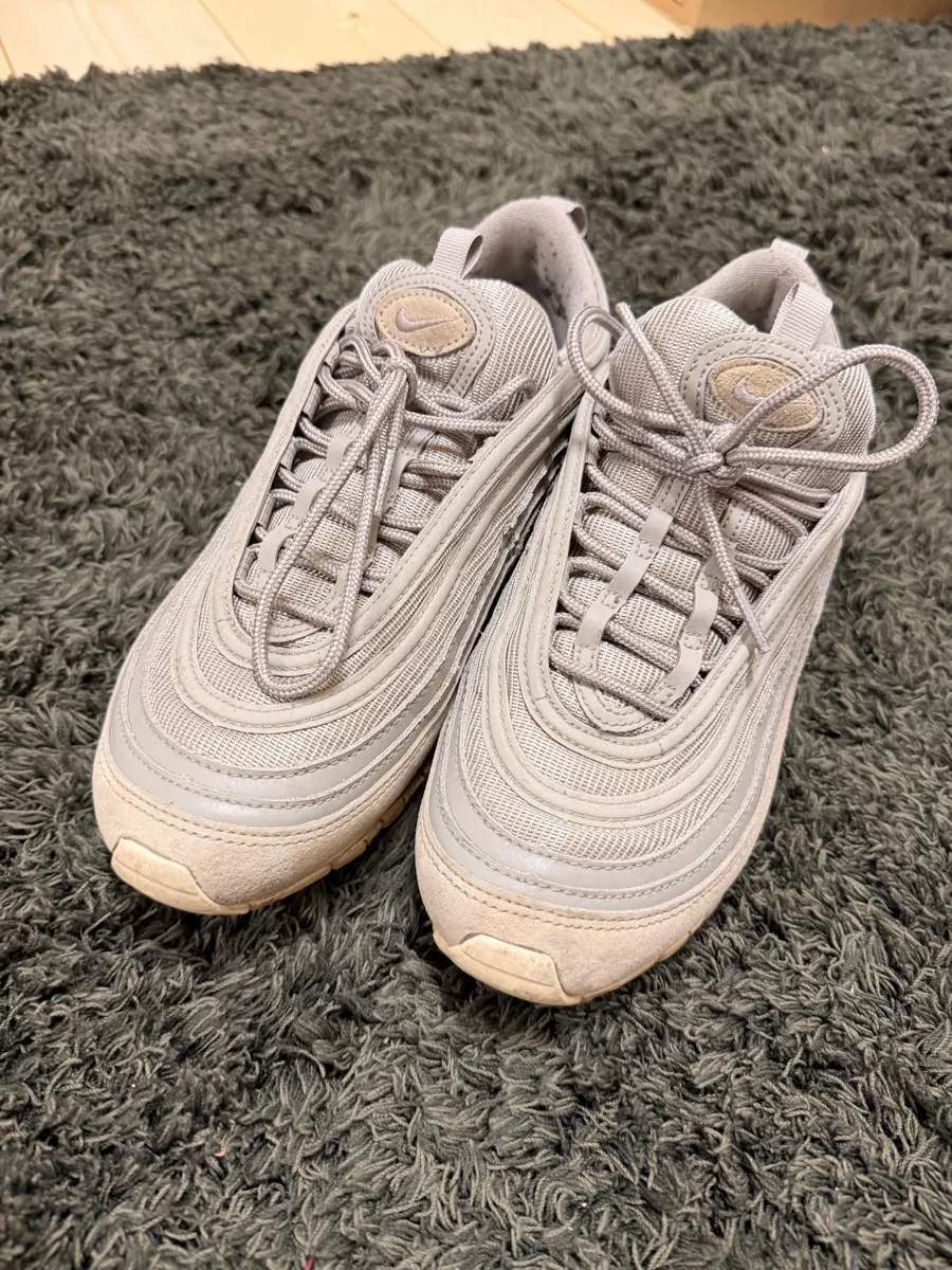 Nike Scarpe da uomo: Nike Airmax – Usato da Dreien venduto da Samynumerouno