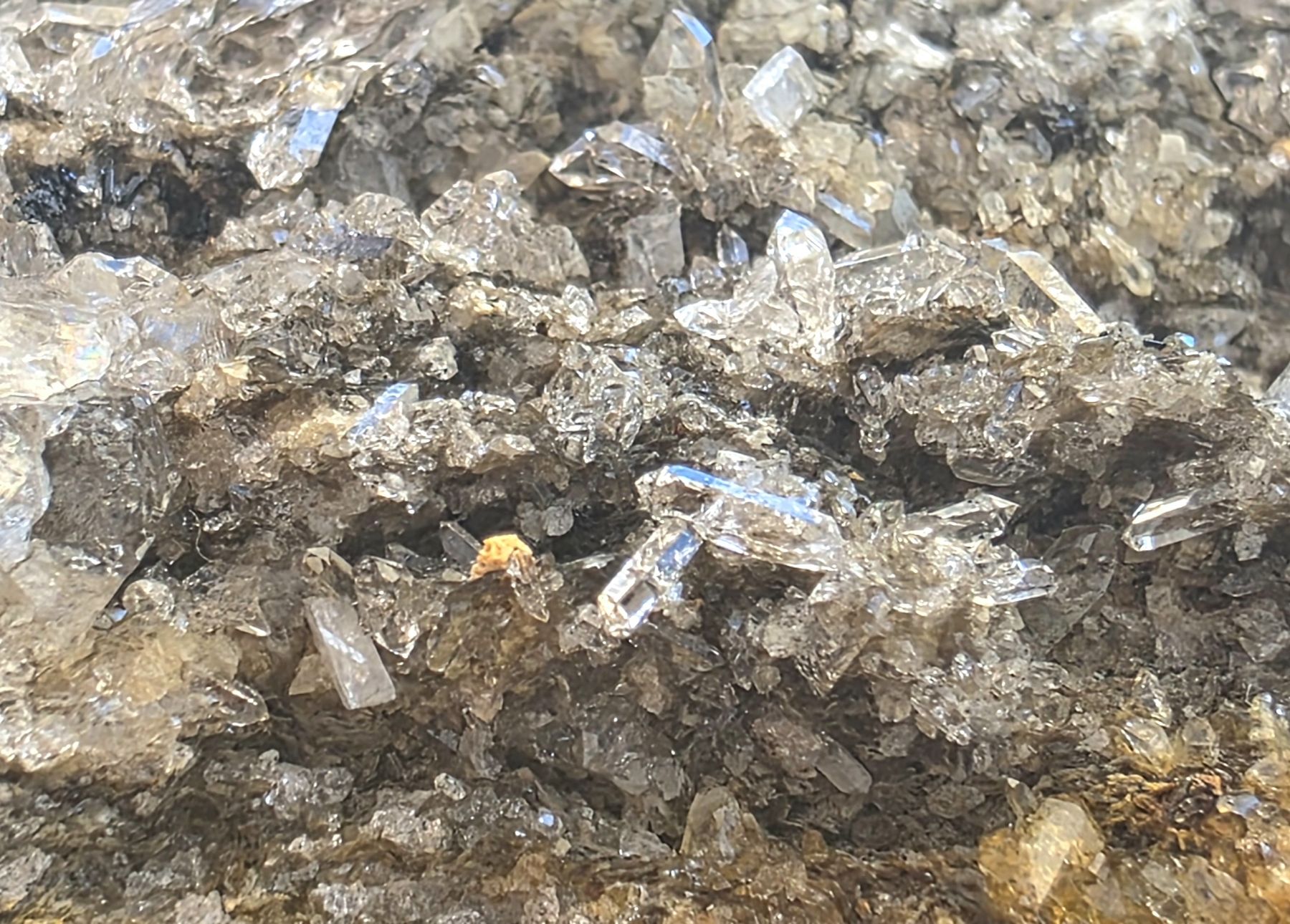 Minerali & Pietre curative: Mineralien Hämatit mit Monazit Binntal – Usato da Glis venduto da nbu_65ys 8