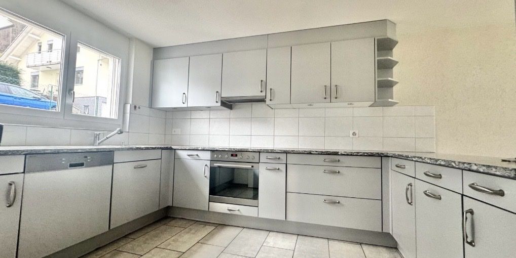 Cucine complete: Küche mit Einbaugeräten guter Zustand – Usato da Lausen venduto da dil_7gct