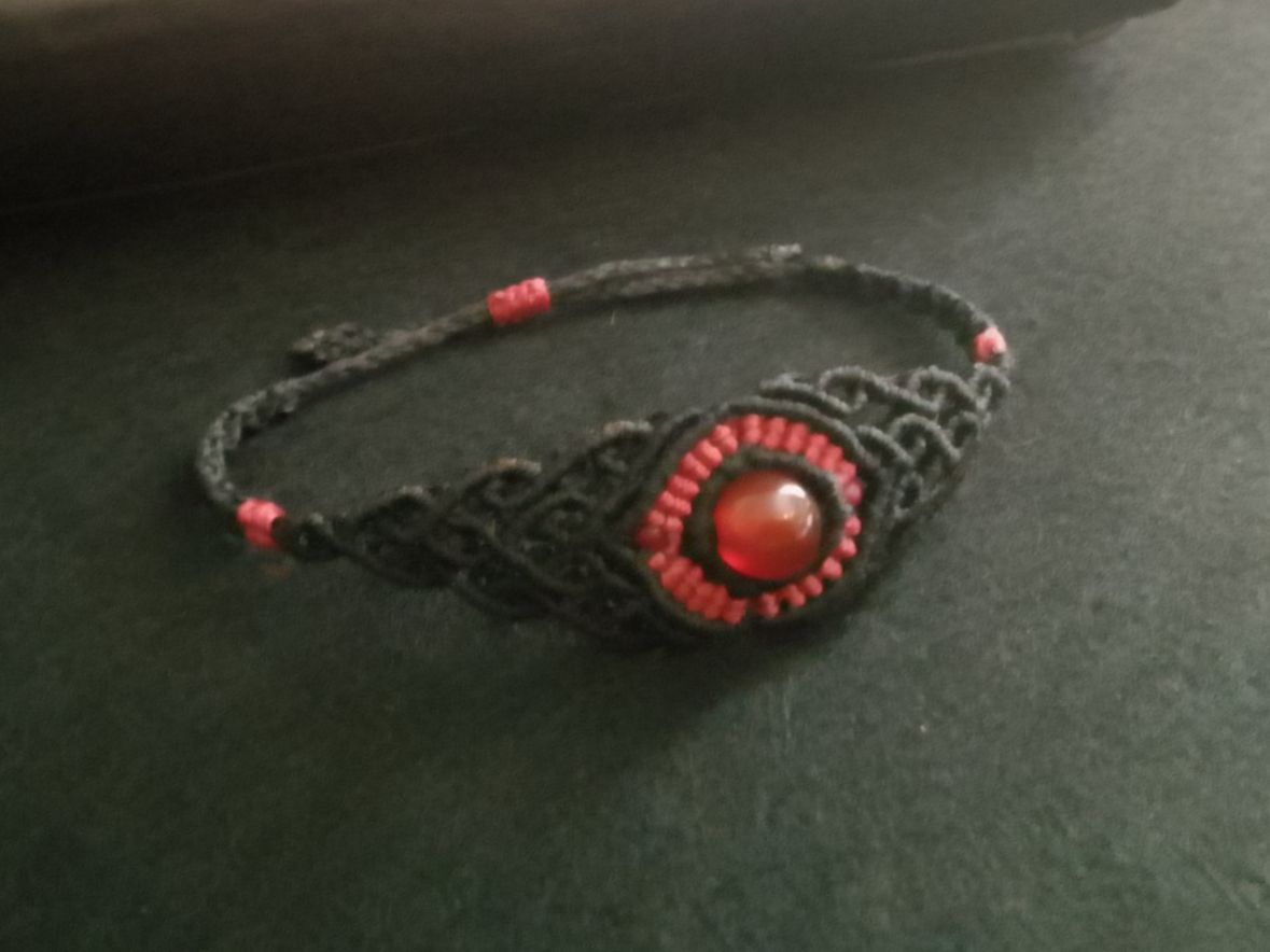 Bracciali & Braccialetti: handgemachtes Makramee Armband mit Karneol – Nuovo (secondo la descrizione) da Pfäffikon ZH venduto da Emporos_42