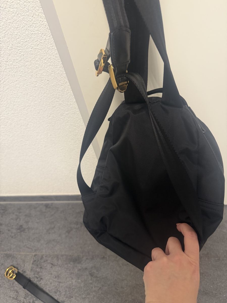 Marc Jacobs Zaini: Original Marc Jacobs Mini Backpack, schwarz/gold, neuwertig – Usato da Liebefeld venduto da Hoka2 2