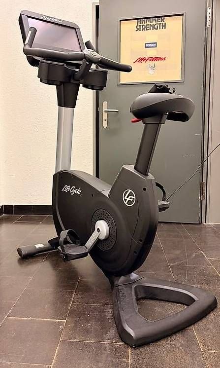 Hometrainer: Life Fitness Ergometer – Usato da Solothurn venduto da Billardo 3