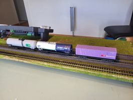 Märklin 2x Zisternen,1x Container- Güterwagen AC