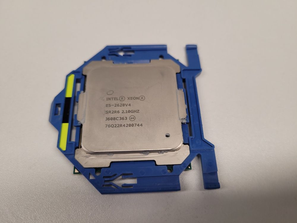 Intel Xeon Prozessor  E5-2620V4 1