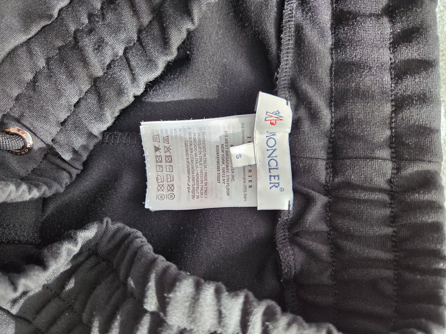 Moncler Pantaloni: MONCLER Hose GR S Baumwolle – Usato da Luzern venduto da annabelle25 3