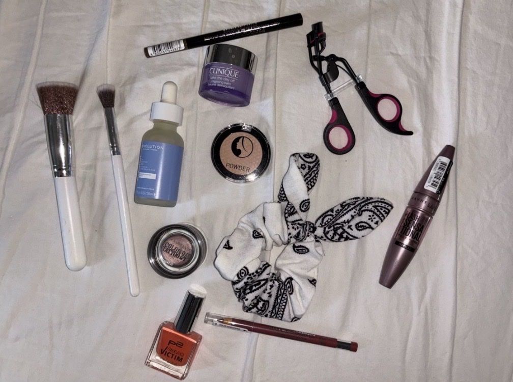 Make-up: Make up sets, alles neu – Nuovo (secondo la descrizione) da Fislisbach venduto da secondhandF 2
