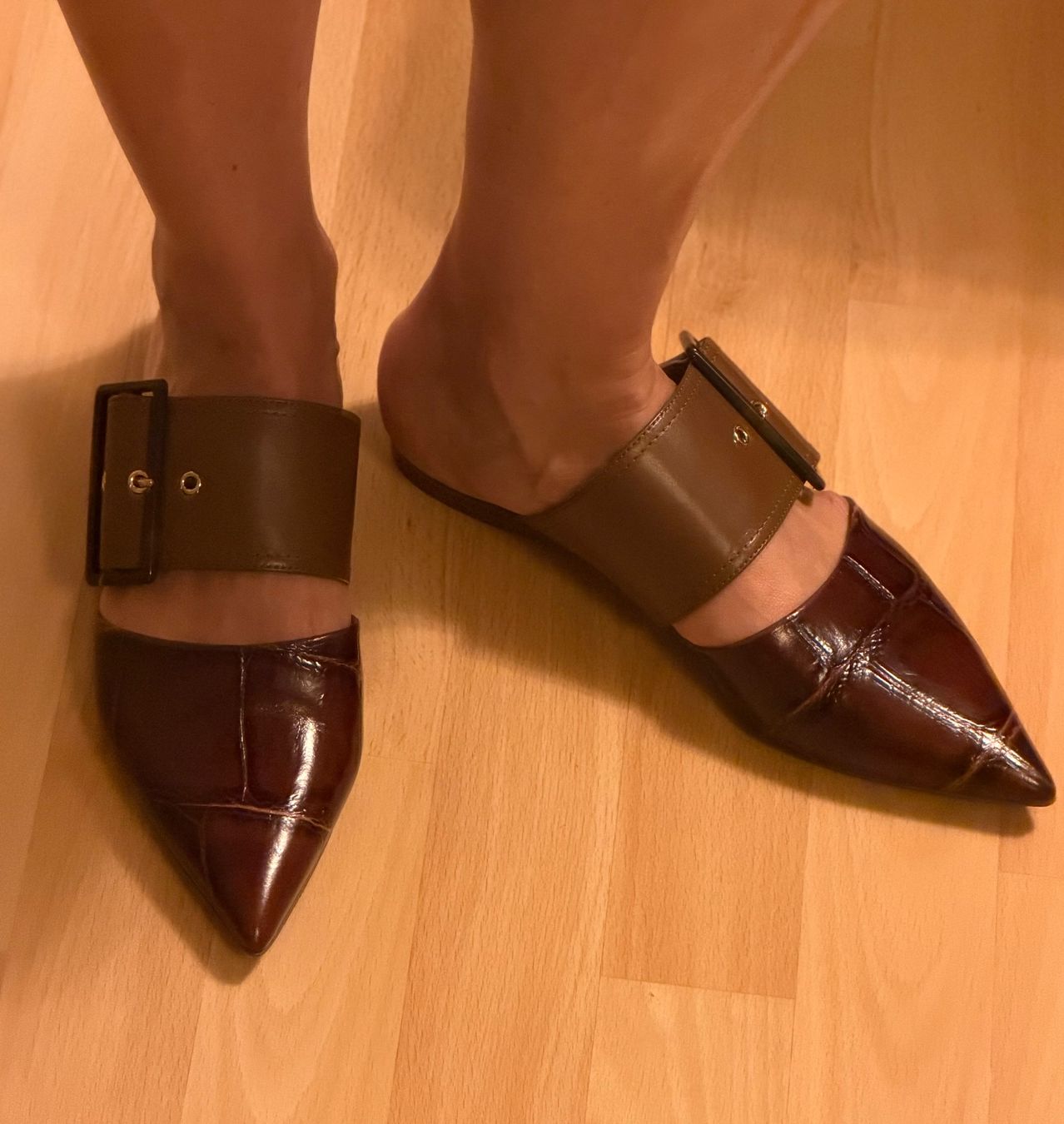 Max Mara Chaussures femmes: MaxMara Mule, Grösse 39   – D'occasion à Kilchberg ZH par Shu01 5