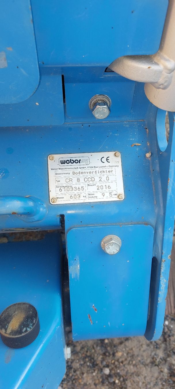 Toutes les machines: Vibroplatte Weber – D'occasion à pfyn par Hbagger3 3