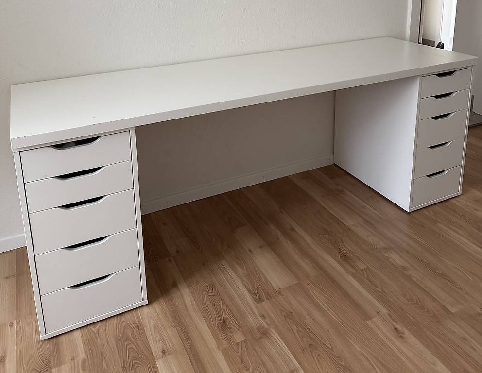 Scrivanie: Schreibtisch – Usato da Luzern venduto da lor_p5hn