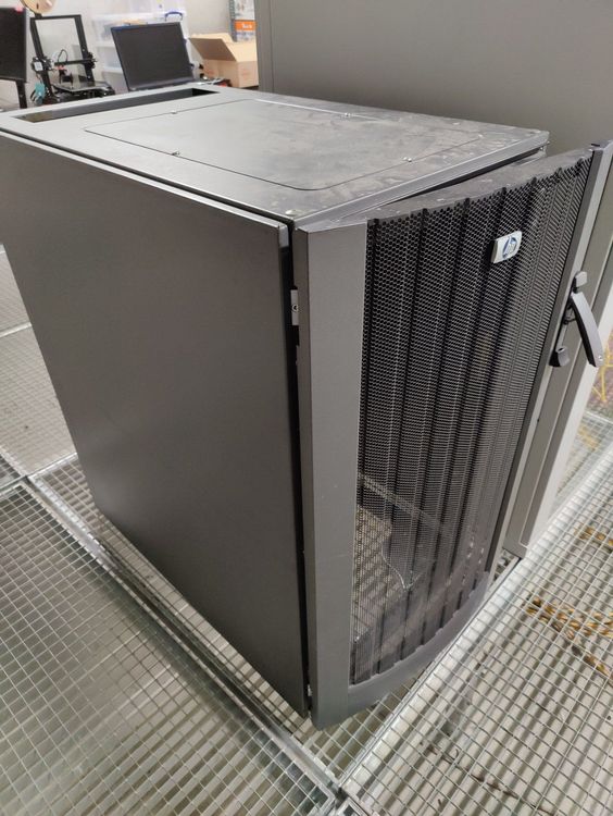 HP Rackschrank (Gebraucht) in Disentis/Mustér für CHF 2 – nur Abholung ...