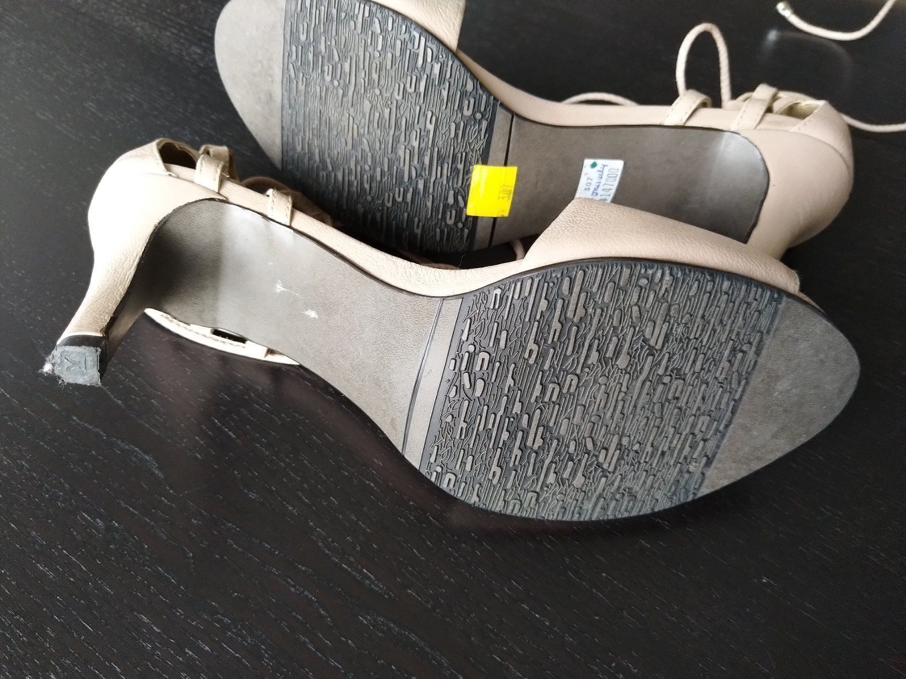 Scarpe da donna: Sandalen wie neu Grösse 39 – Usato da Wiesendangen venduto da troawus 4