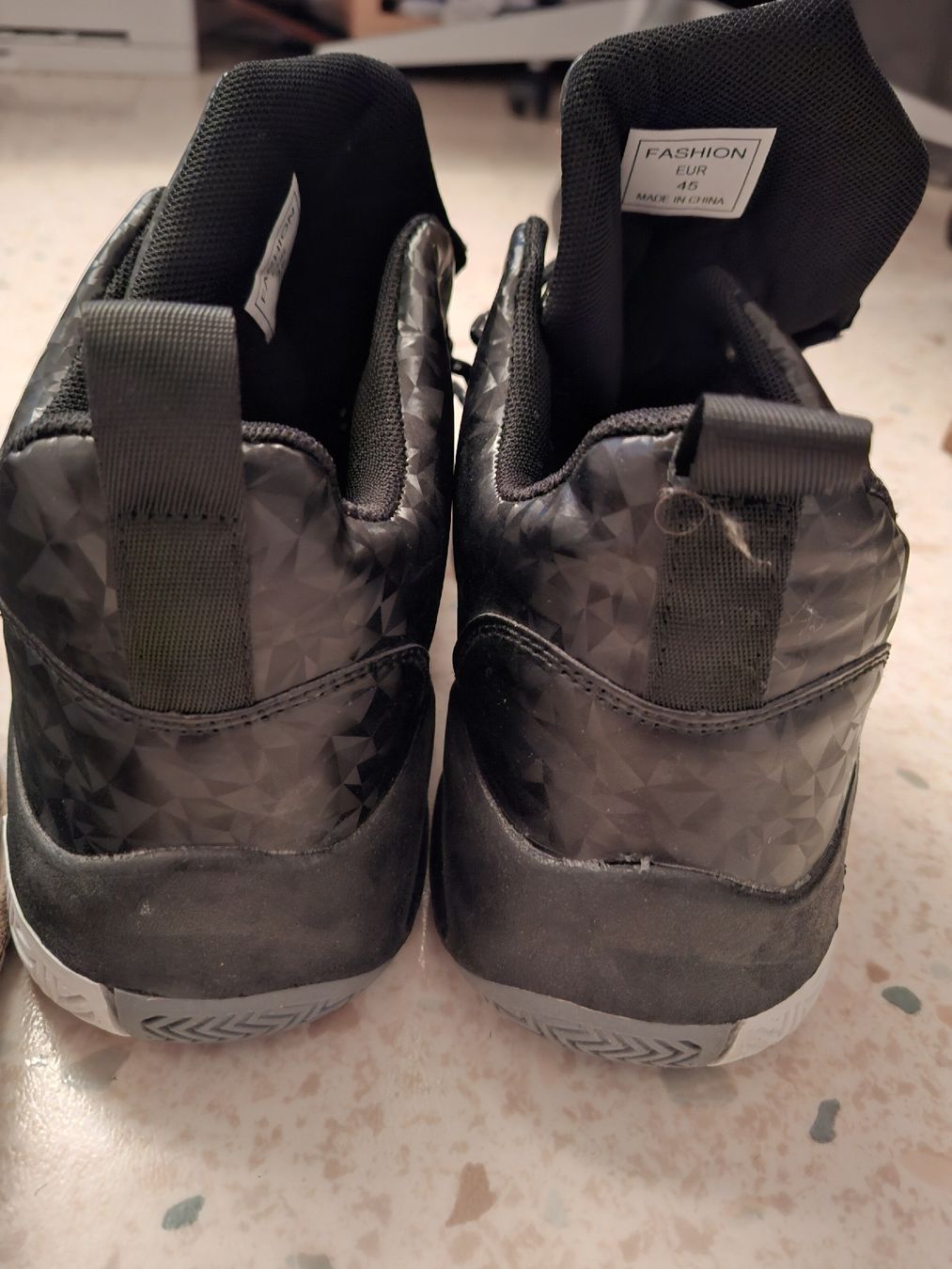 Scarpe da uomo: Schuhe Paket Herren Grösse 45 diverse Modelle  – Usato da Schaffhausen venduto da DPJ88 8