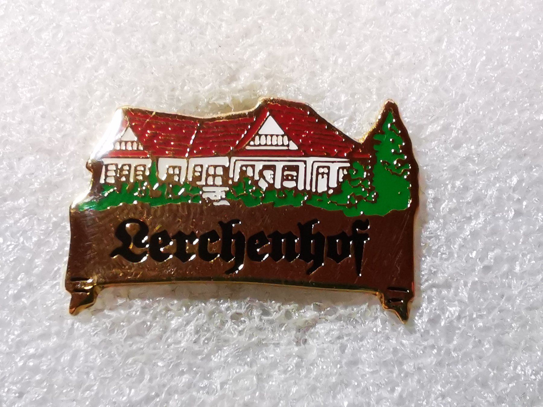 Placchette & Badge: Ansteckpin 103: Lerchenhof – Usato da Oppligen venduto da Pin-Fall-Shop