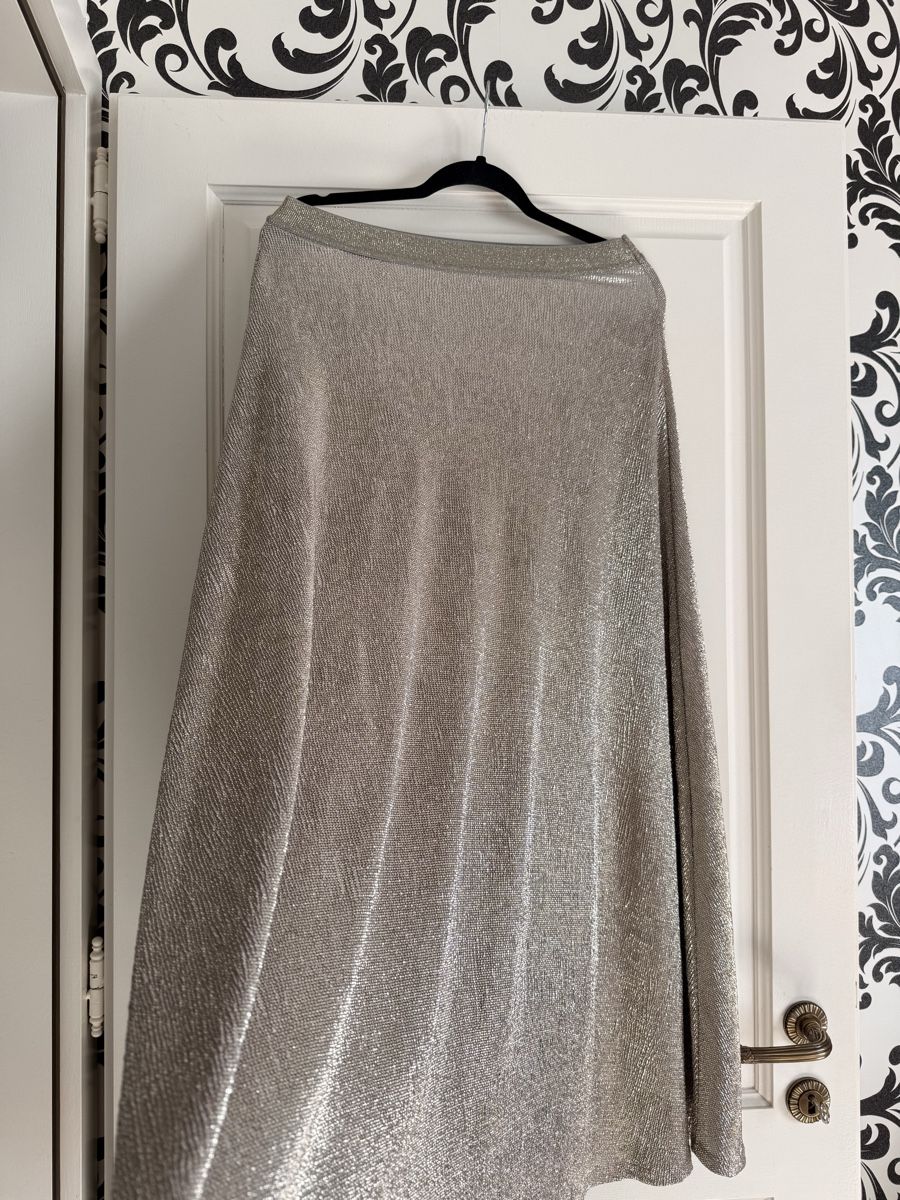 Massimo Dutti Röcke: Massimo Dutti Metallic Skirt – Gebraucht aus Corsier-sur-Vevey von Kristina.Nova 3
