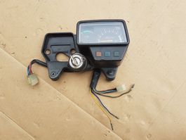 YAMAHA DT 125 LC 10V Drehzahlmesser Tachohalterung Armaturen