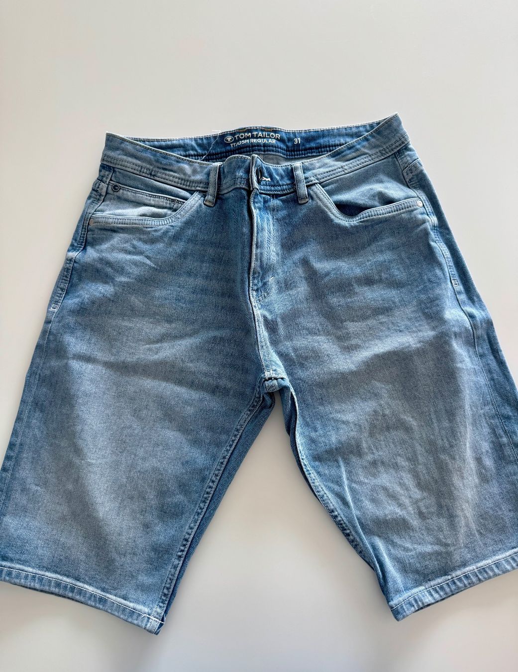 Tom Tailor Jeans: Jeans Shorts Tom Tailor – Usato da Domat/Ems venduto da cowi