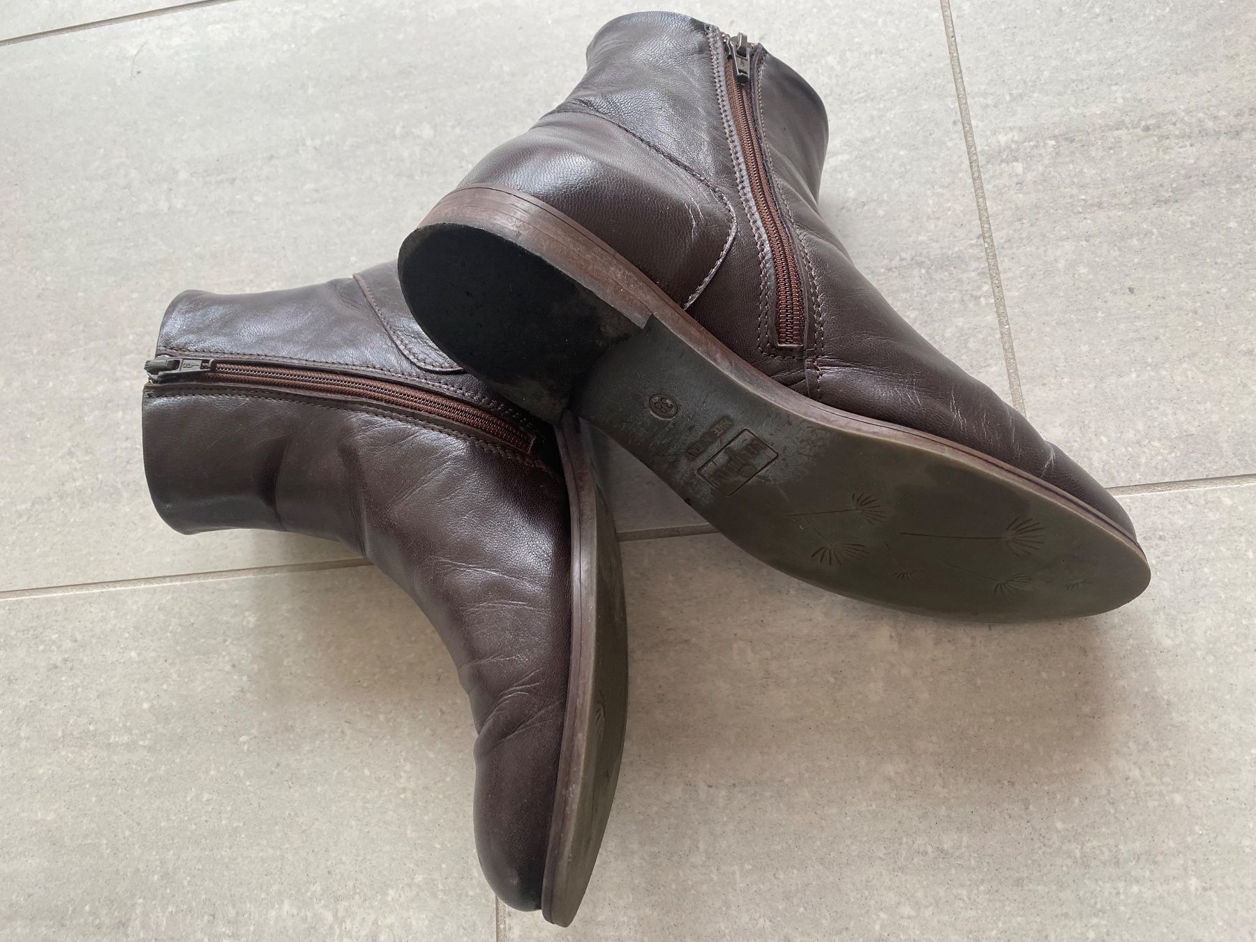 Scarpe da donna: Stiefeletten Grösse 38 von Lillimill – Usato da Uetikon am See venduto da cristalllina 5