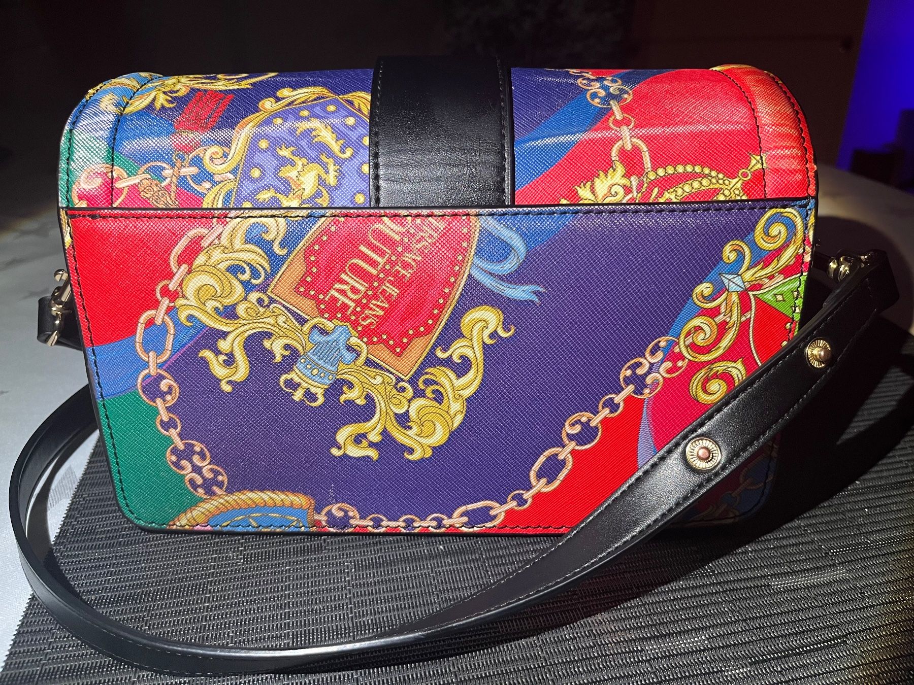 Versace Borse da donna: Versace Jeans Couture Crossover Tasche – Usato da Zürich venduto da becca0041 2