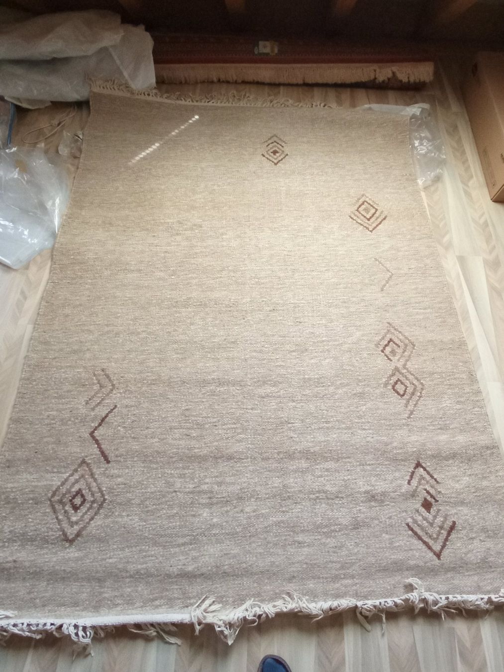 Tappeti: Teppich beige 2.4x1.7m – Usato da Burgdorf venduto da morgentb