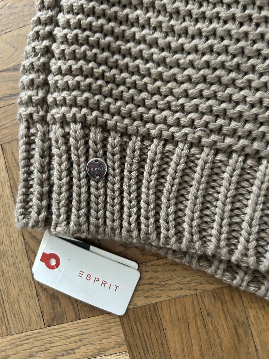 Esprit Pullover & Sweatshirts: Ponscho von Esprit in beige Einheitsgrösse NEU – Neu und originalverpackt aus Allschwil von meeresperle 1