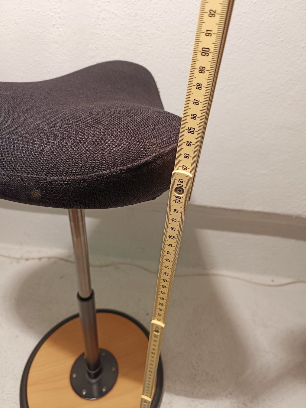 Stokke Sgabelli: stokke Varier move hocker schwarz – Usato da Winterthur venduto da style-and-design.zrh 8